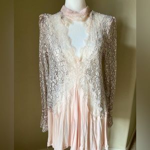 Free people. Blush pink. Blouse. Size small